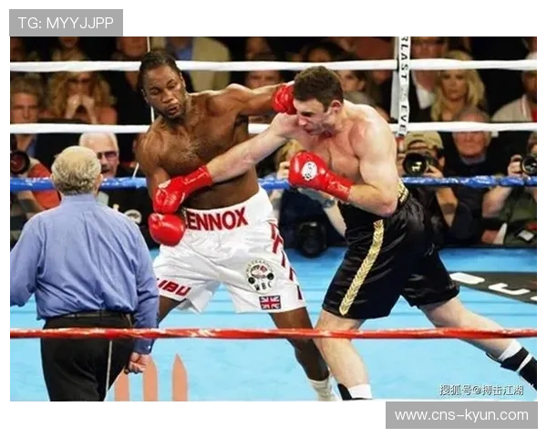 德里克·刘易斯KO获胜后脱裤庆祝，经典“我的蛋蛋很热”语录再现